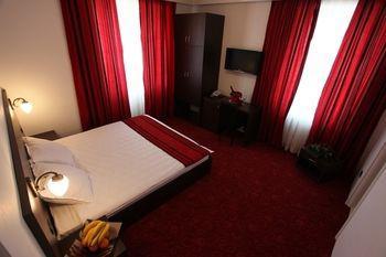 Old Town Hotel 4*